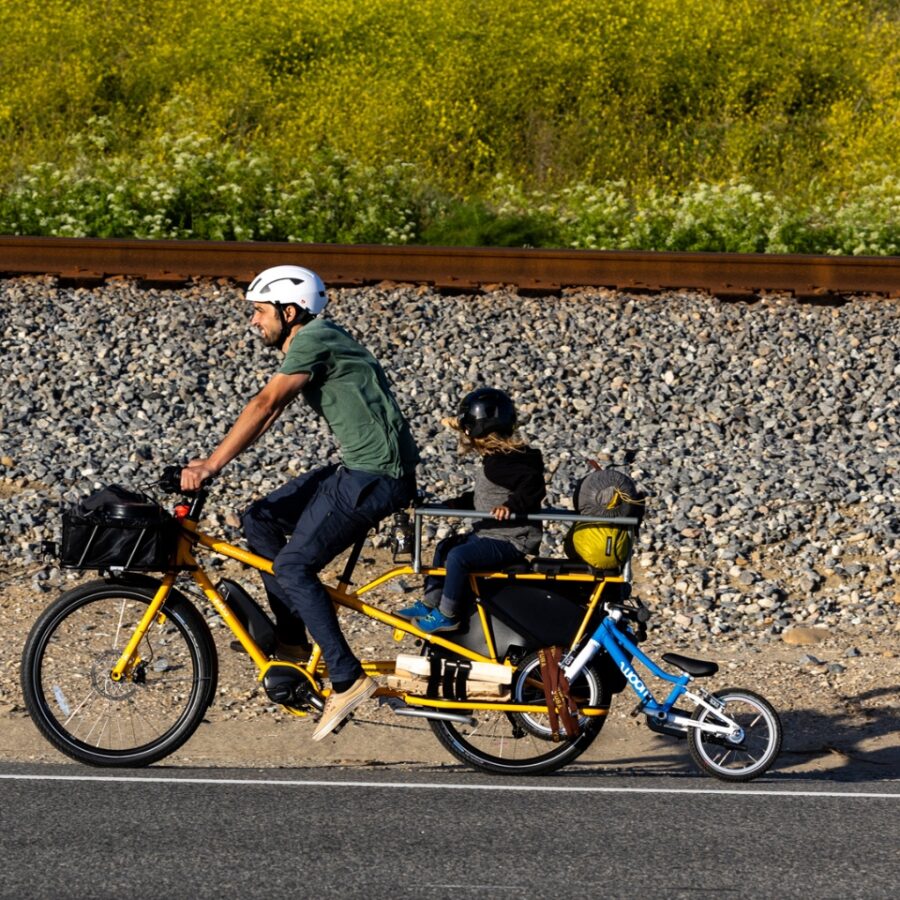 Yuba bikes Mundo Tow Tray Add-on
