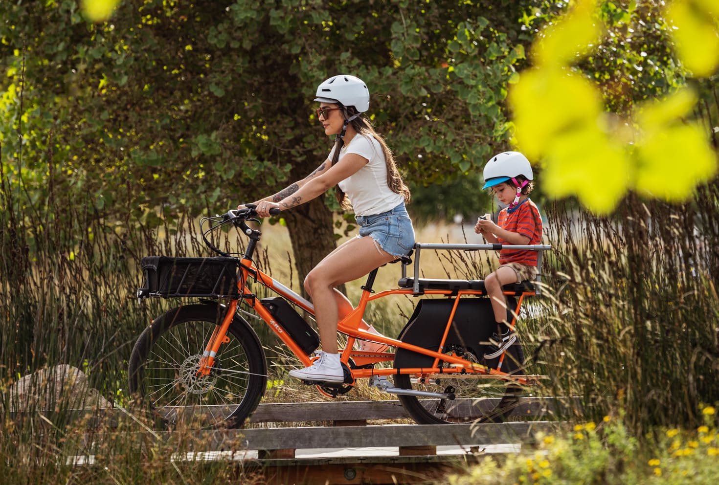yuba_bikes_kombie5_orange_bread_basket_monkey_bars_softspot_kids2-1-2