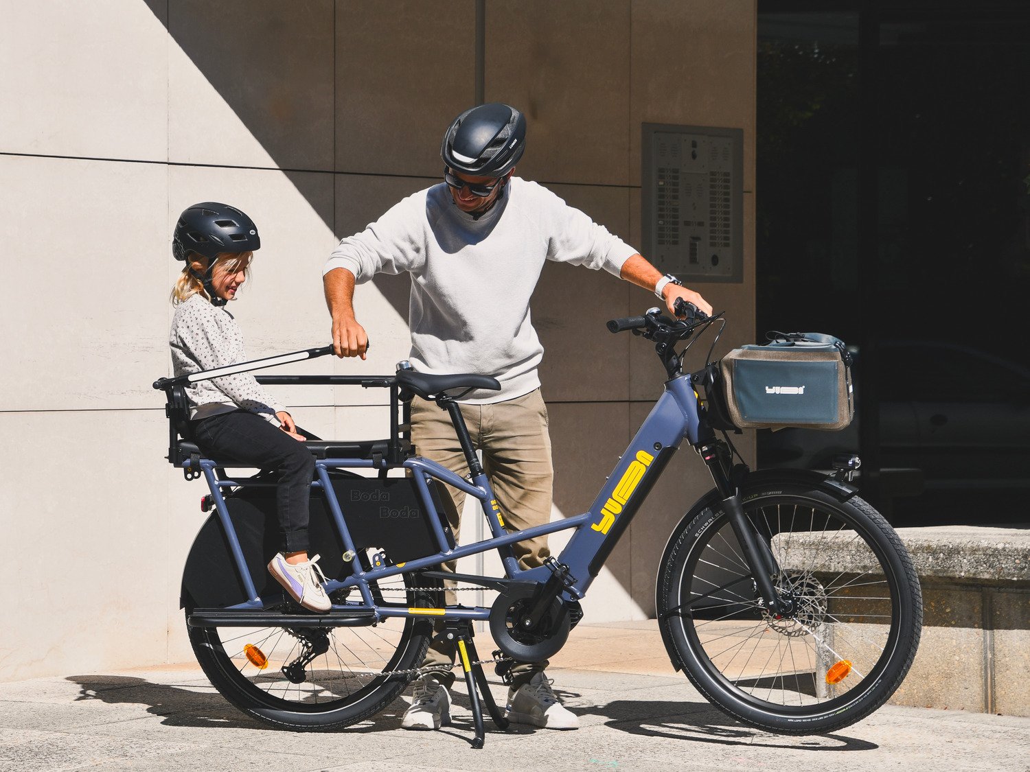 yuba_bikes_add-ons_ez_monkey_bars_lifestyle_hd_e-2